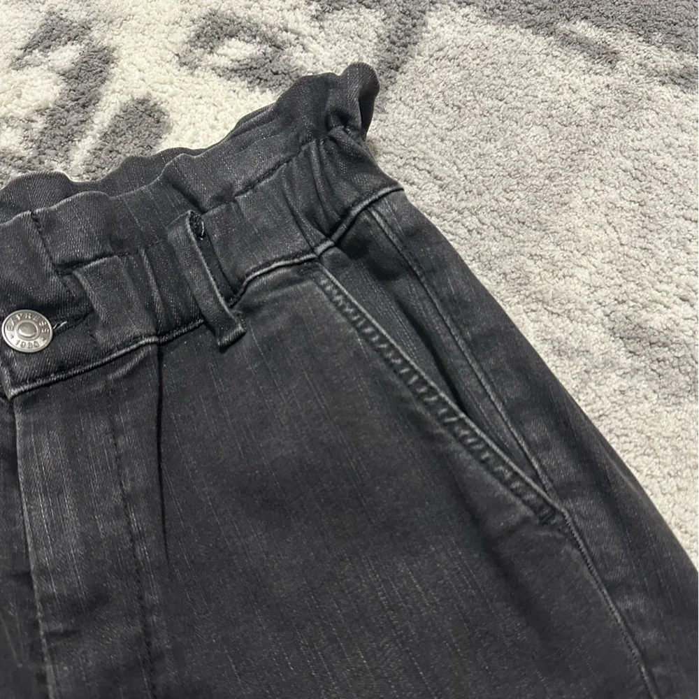 Express Super High Rise Paperbag Jeans - Picture 5 of 13